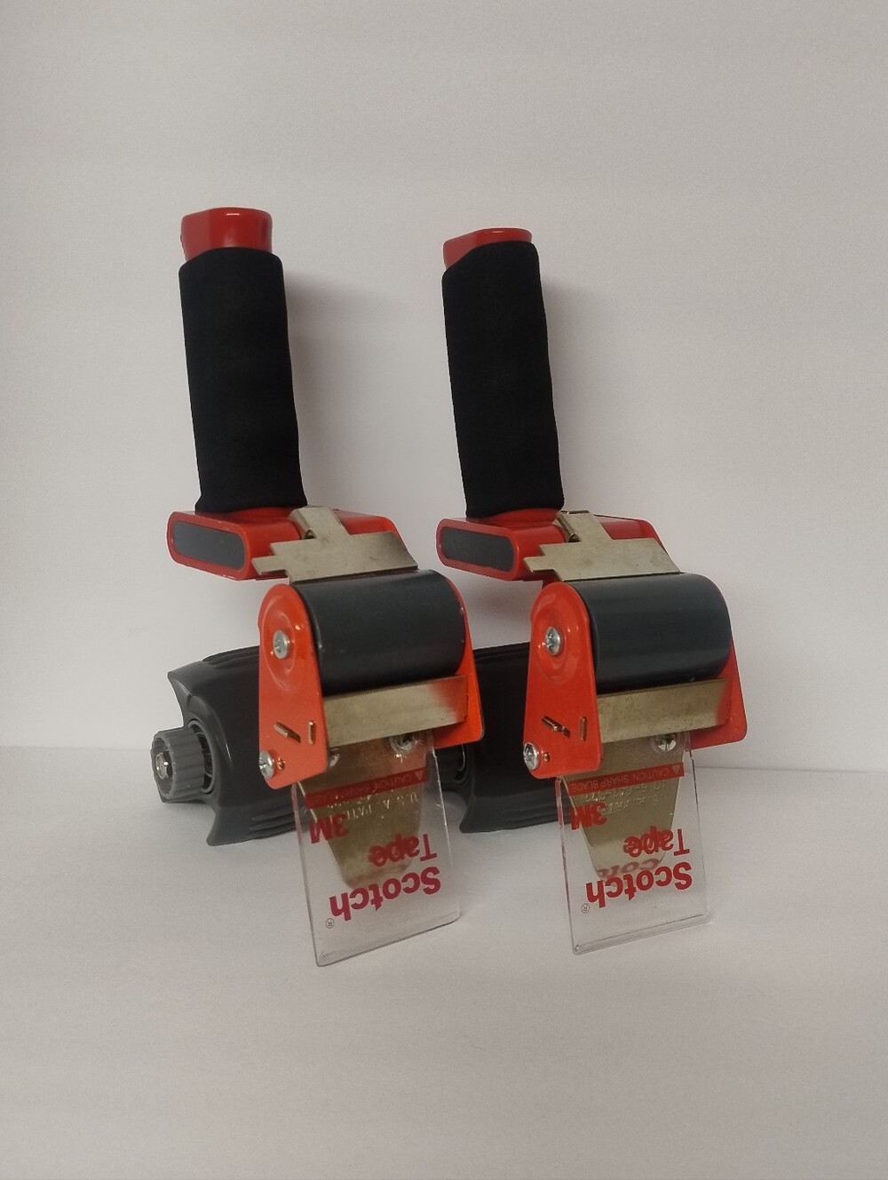Red Scotch 3M 2” Tape Dispenser Handheld Packing Tape Gun Comfort Grip 5-641-377